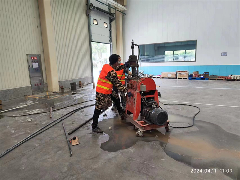 梅江厂房地面下沉塌陷注浆加固施工